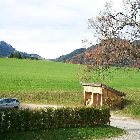 Emilia Mit Bergblick Apartment
