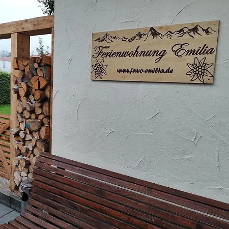 Emilia Mit Bergblick Appartement Ruhpolding